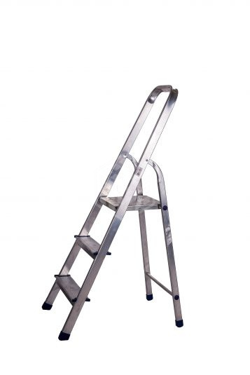 Стремянка алюминиевая 3 ступени (0,60/1,23/2,70) Stairs арт. AS03  