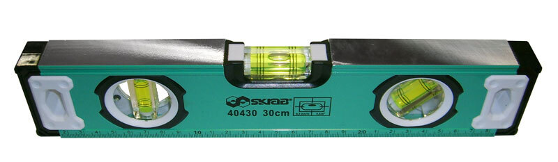 Уровень 600мм магнитный, усилен., фрезерованный, 3 глазка, зеленый SKRAB арт. 40432  